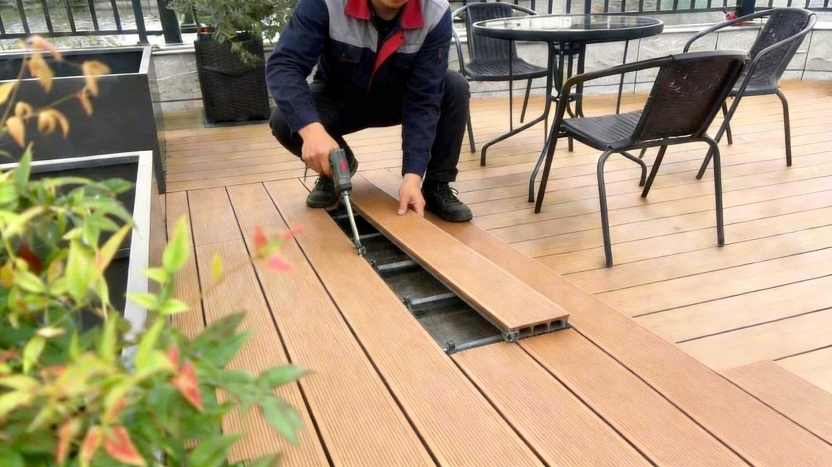 Dilatation et contraction thermiques des revêtements de sol composites bois-plastique : le coût réel de 3 erreurs d’installation